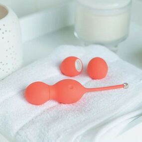 Вагинальные виброшарики We-vibe Bloom 