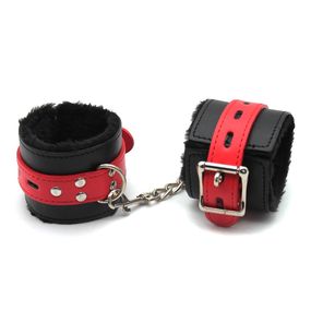 Оковы с мехом №10021 