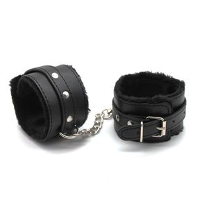Наручники с подкладкой из меха 