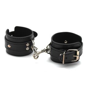 Наручники с карабином 