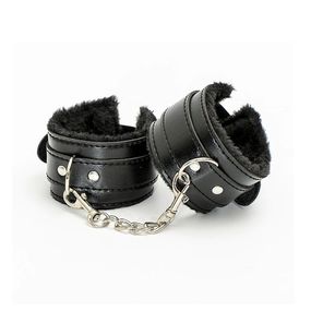 Наручники с искусственным мехом 