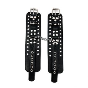 Наручники подшитые, с металлической фурнитурой 